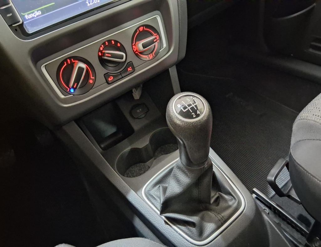 Volkswagem Fox Trendline 1.6 Flex 4 Portas Modelo 2014 imagem 15