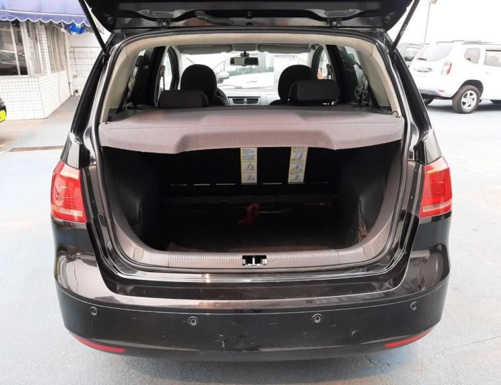 Volkswagen Spacefox Highline 1.6 Automatico Flex 4 Portas Modelo 2011 imagem 9