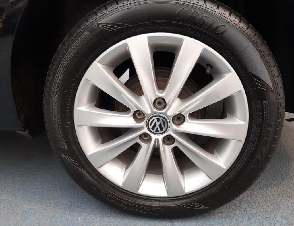 Volkswagen Spacefox Highline 1.6 Automatico Flex 4 Portas Modelo 2011 imagem 10