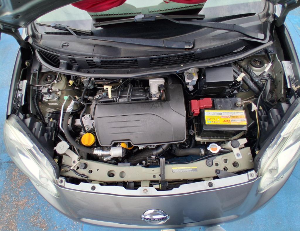 Nissan March Active 1.0 Flex 4 Portas Modelo 2015 imagem 9