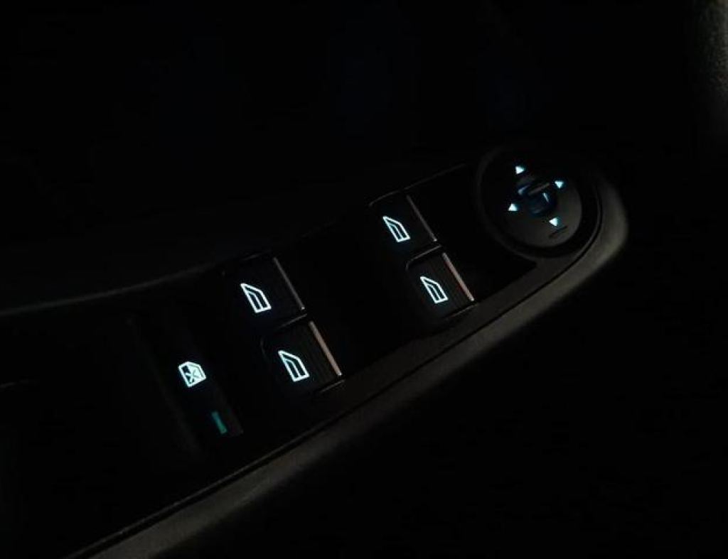 Ford New Fiesta 1.6 Sel Hatch  4P,Modelo  2018.Ipva 2026 Pago imagem 22