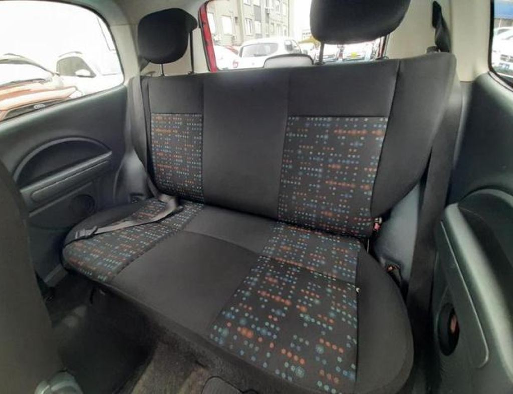 Fiat / Uno Vivace 1.0 2 Portas Flex Modelo 2014 imagem 15