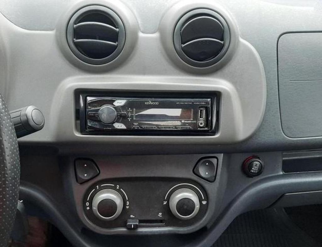 Fiat / Uno Vivace 1.0 2 Portas Flex Modelo 2014 imagem 19