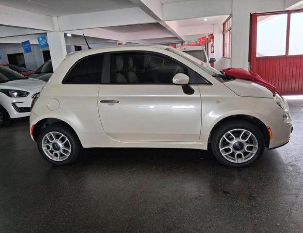 Fiat 500 Cult 1.4 Flex 2 Portas Modelo 2013 imagem 7