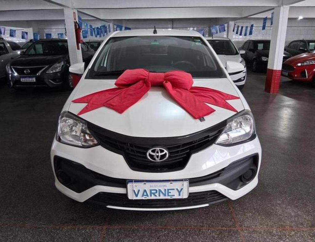 Toyota / Etios Hatch X 1.3 Flex 4 Portas Modelo 2019 imagem 1