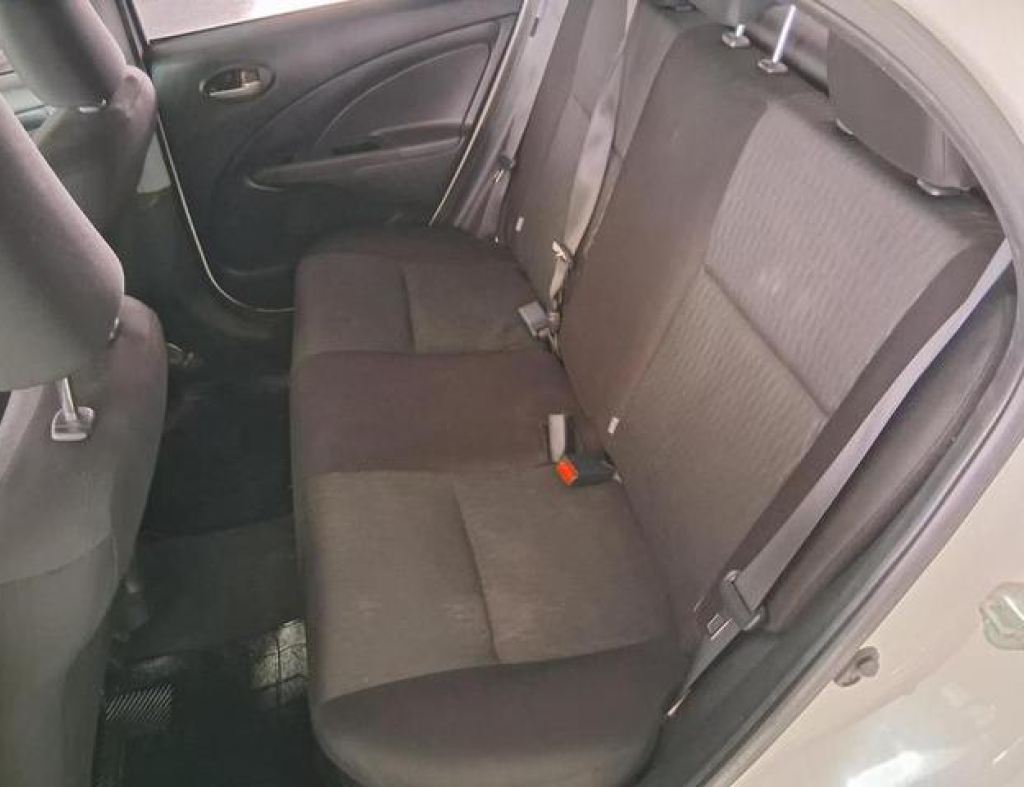 Toyota / Etios Hatch X 1.3 Flex 4 Portas Modelo 2019 imagem 11