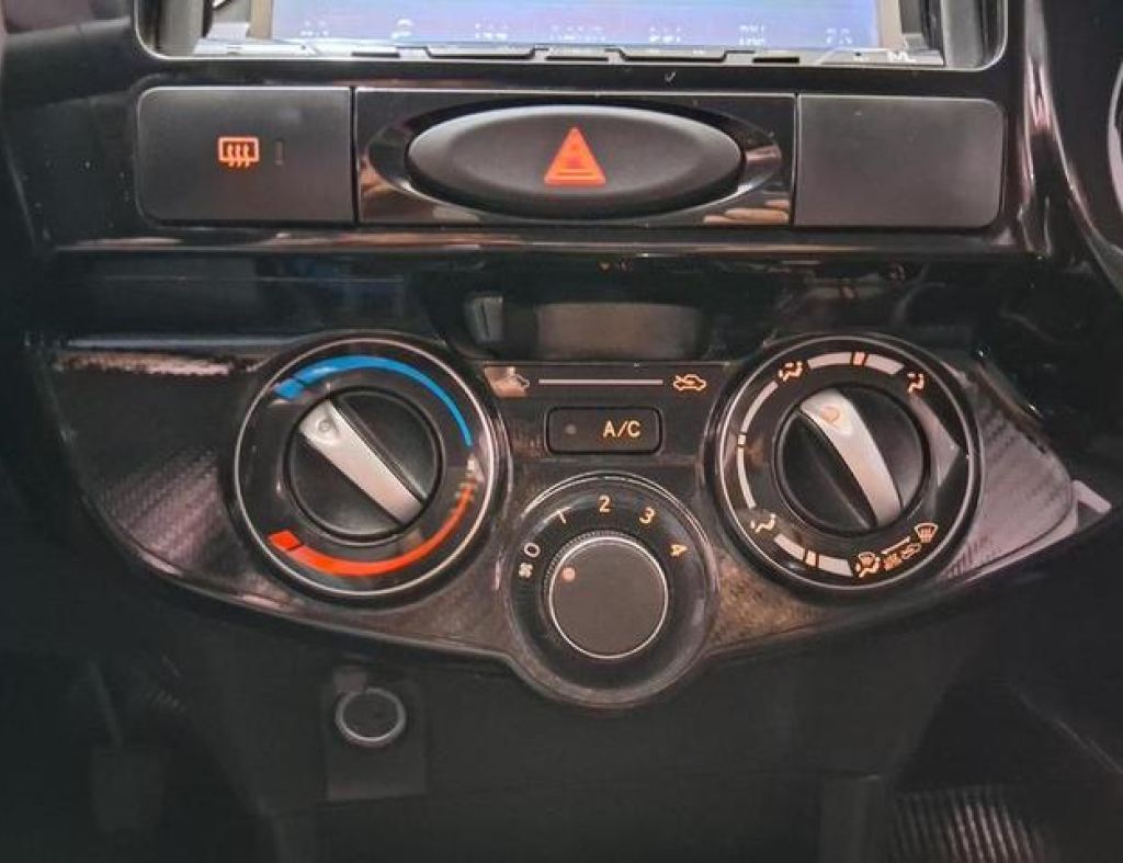 Toyota / Etios Hatch X 1.3 Flex 4 Portas Modelo 2019 imagem 15