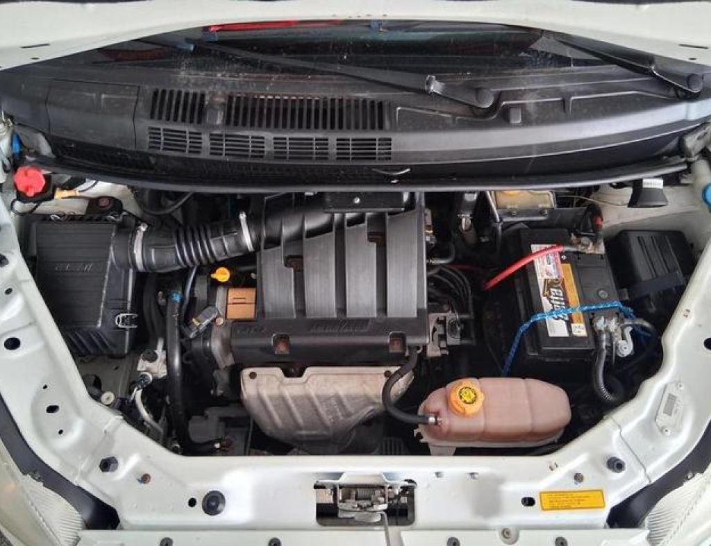 Fiat / Idea Attractive 1.4 Flex 4 Portas Modelo 2013 imagem 10