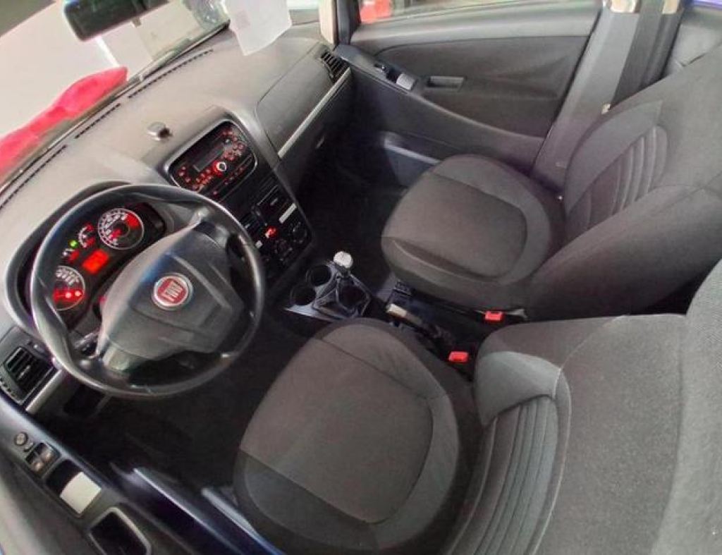 Fiat / Idea Attractive 1.4 Flex 4 Portas Modelo 2013 imagem 12