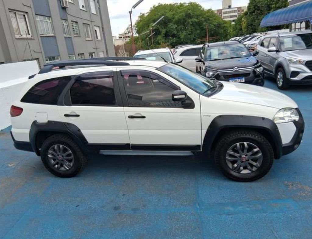 Fiat / P´álio Weekend Adventure 1.8 Automático Flex 4 Portas Modelo 2013 imagem 3