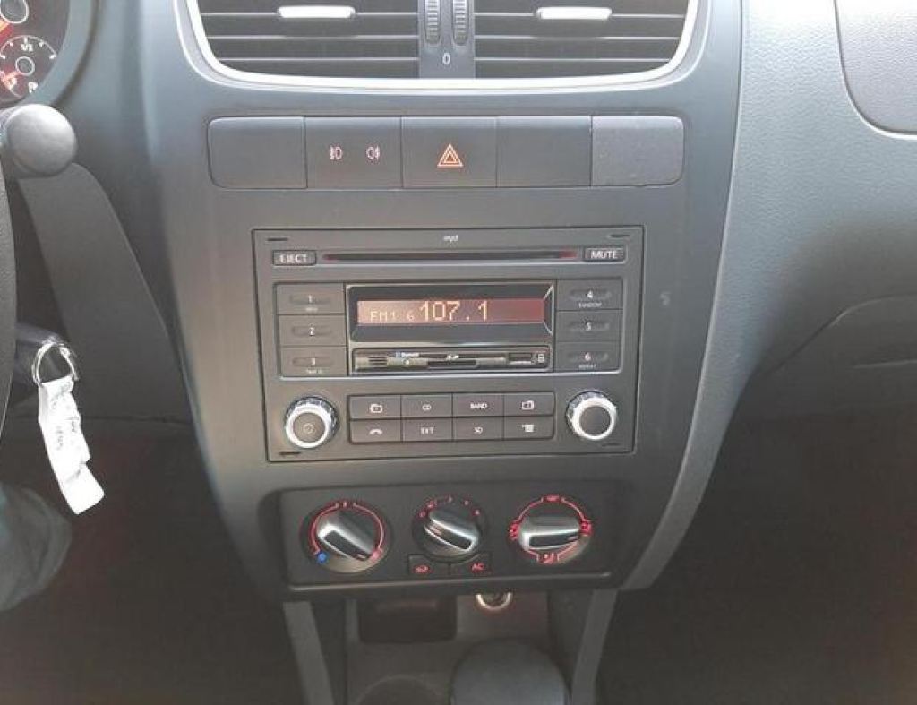 Volkswagen / Spacefox Trend Gii 1.6 Flex 4 Portas Modelo 2013 imagem 21