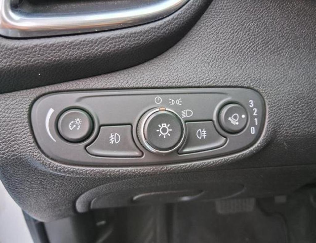 Chevrolet / Tracker Premier 1.4 Automática Flex 4 Portas Modelo 2018 imagem 20