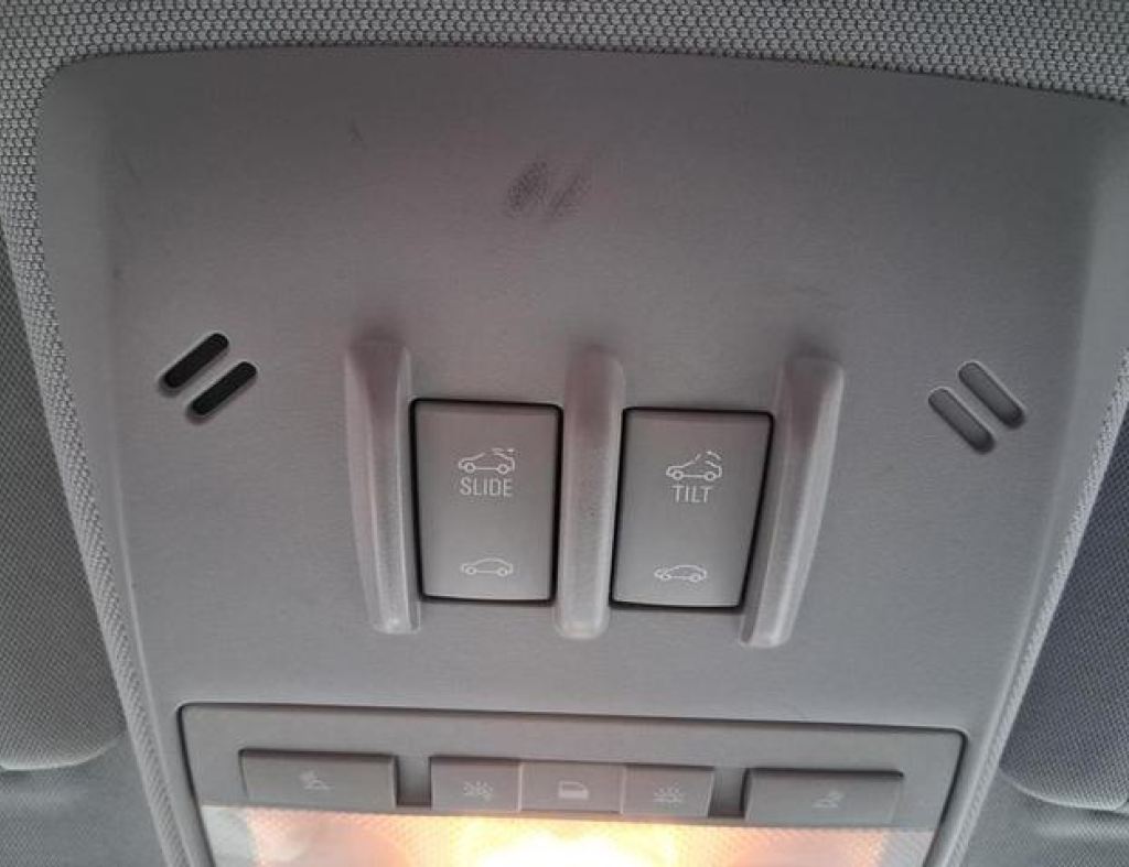 Chevrolet / Tracker Premier 1.4 Automática Flex 4 Portas Modelo 2018 imagem 24