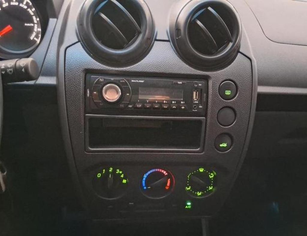 Ford / Fiesta Hatch 1.6 Flex 4 Portas Modelo 2011 imagem 11