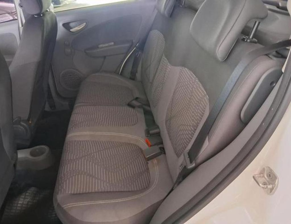 Fiat / Pálio Attractive 1.0 Flex 4 Portas Modelo 2015 imagem 12