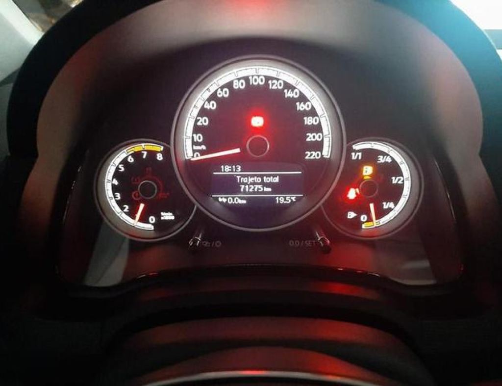 Volkswagen Up Move Mdv 1.0 2018 imagem 16