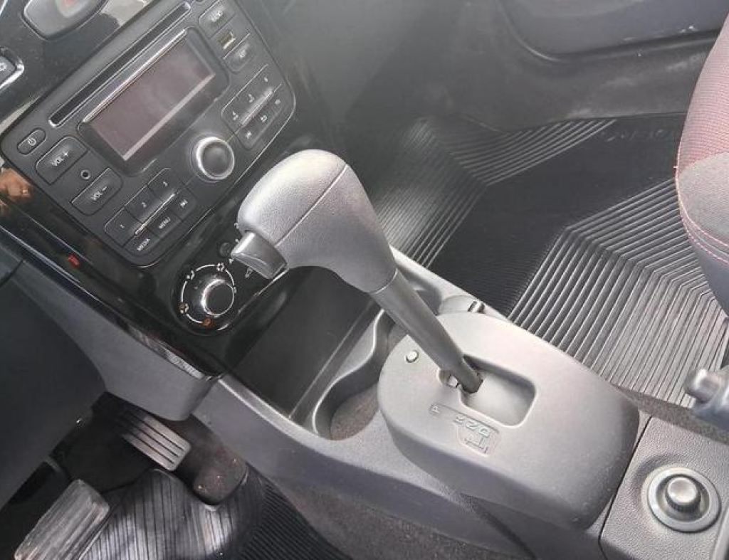 Renault / Stepway 1.6 Automático Flex  Portas Modelo 2012 imagem 20