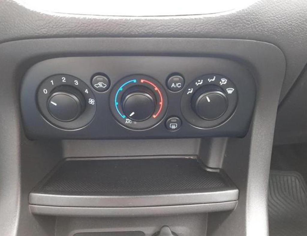 Ford / Ka Sedan Se 1.0 Flex 4 Portas Modelo 2021 imagem 20