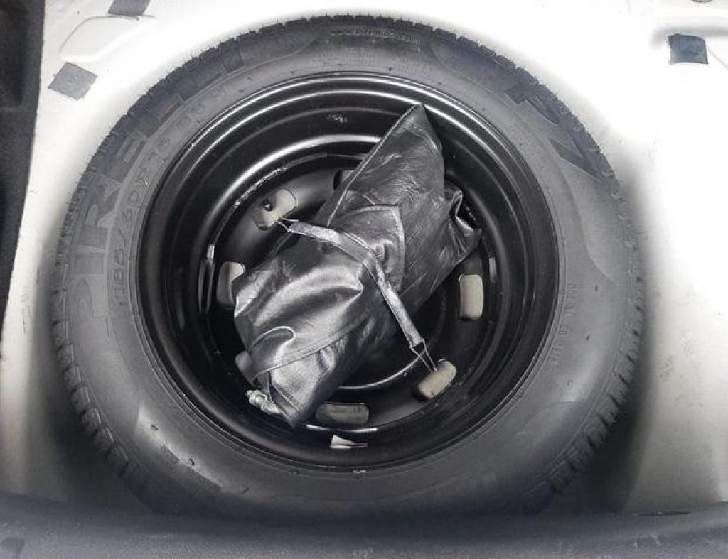 Citroen / C3 Tendence 1.6 Automático Flex 4 Portas Modelo 2017 imagem 24