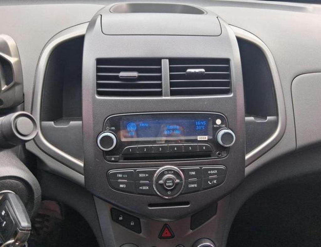 Chevrolet / Sonic Ltz 1.6 Automático Flex 4 Portas Modelo 2012 imagem 17