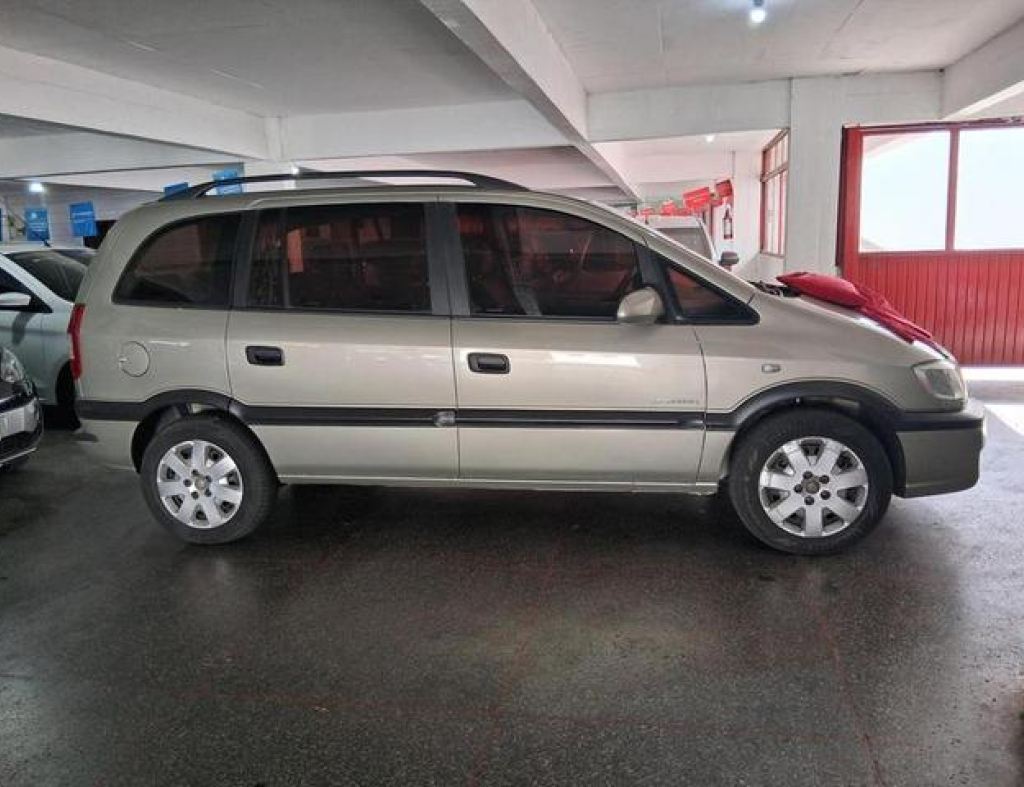 Chevrolet / Zafira Expression 2.0 7 Lugares Automática Flex 4 Portas Modelo 2010 imagem 4