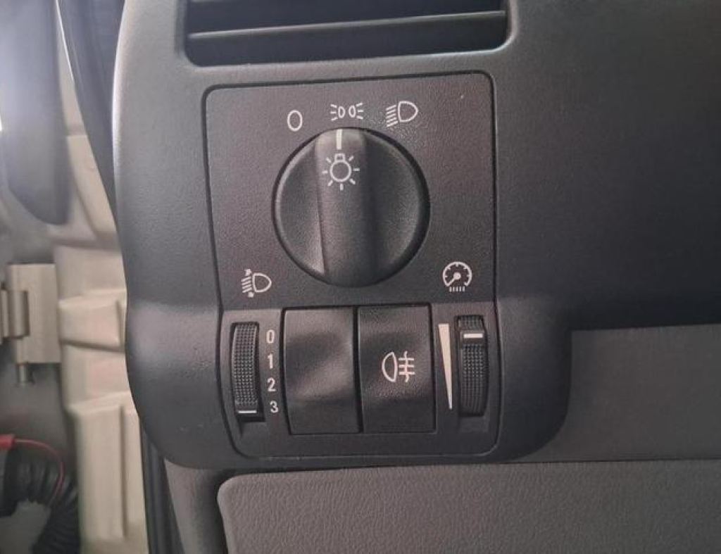 Chevrolet / Zafira Expression 2.0 7 Lugares Automática Flex 4 Portas Modelo 2010 imagem 10