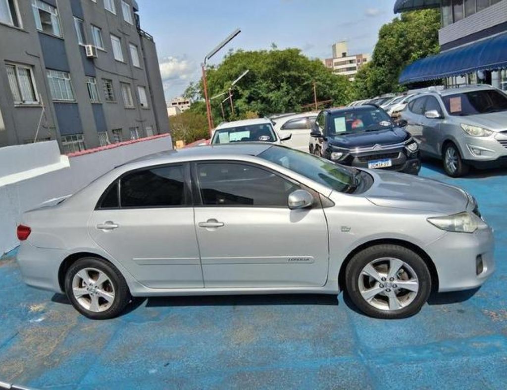 Toyota / Corolla Xei 2.0 Automático Flex 4 Portas Modelo 2013 imagem 5