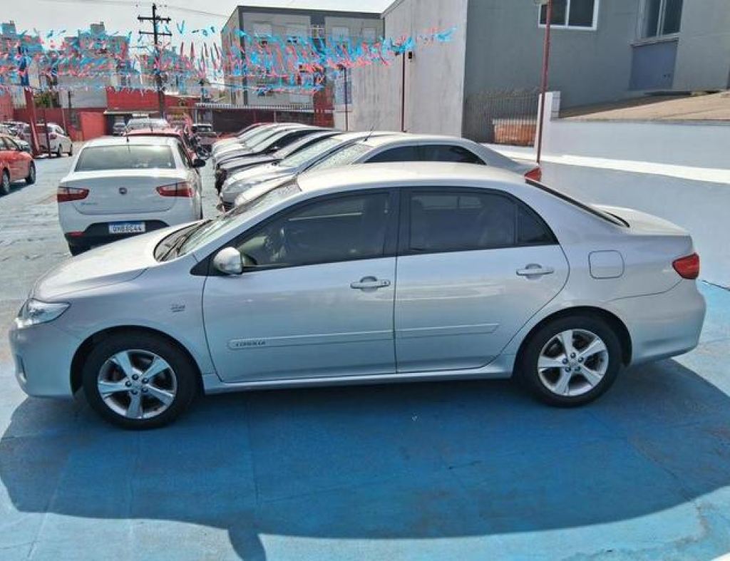 Toyota / Corolla Xei 2.0 Automático Flex 4 Portas Modelo 2013 imagem 6