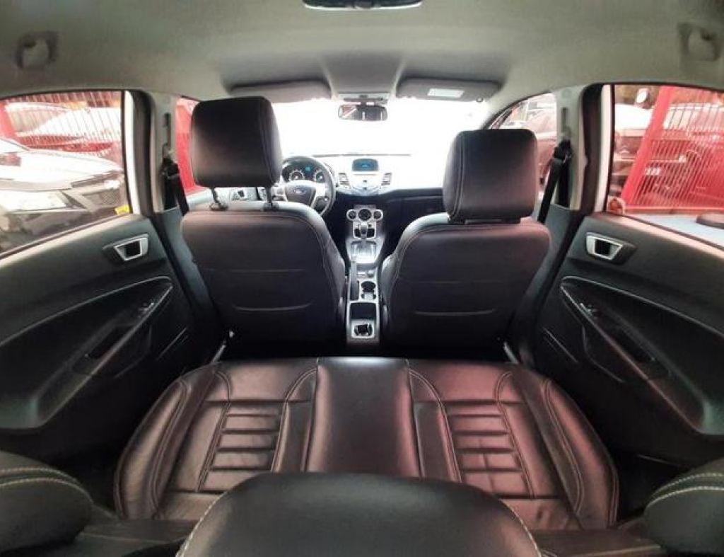 Ford / New Fiesta Hatch Sel 1.6 Automático Flex 4 Portas Modelo 2017 imagem 13