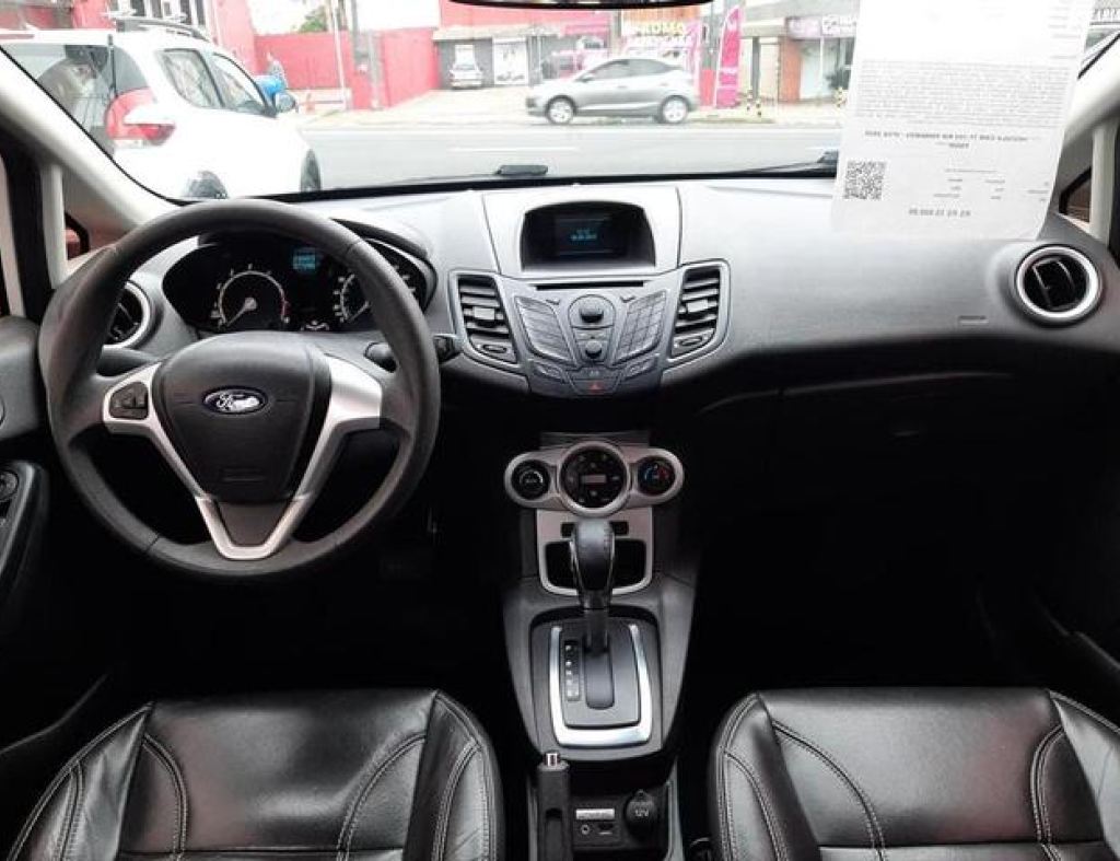 Ford / New Fiesta Hatch Sel 1.6 Automático Flex 4 Portas Modelo 2017 imagem 18