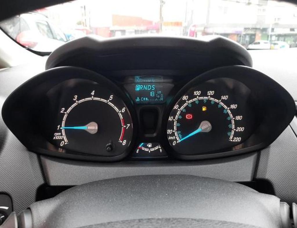 Ford / New Fiesta Hatch Sel 1.6 Automático Flex 4 Portas Modelo 2017 imagem 20