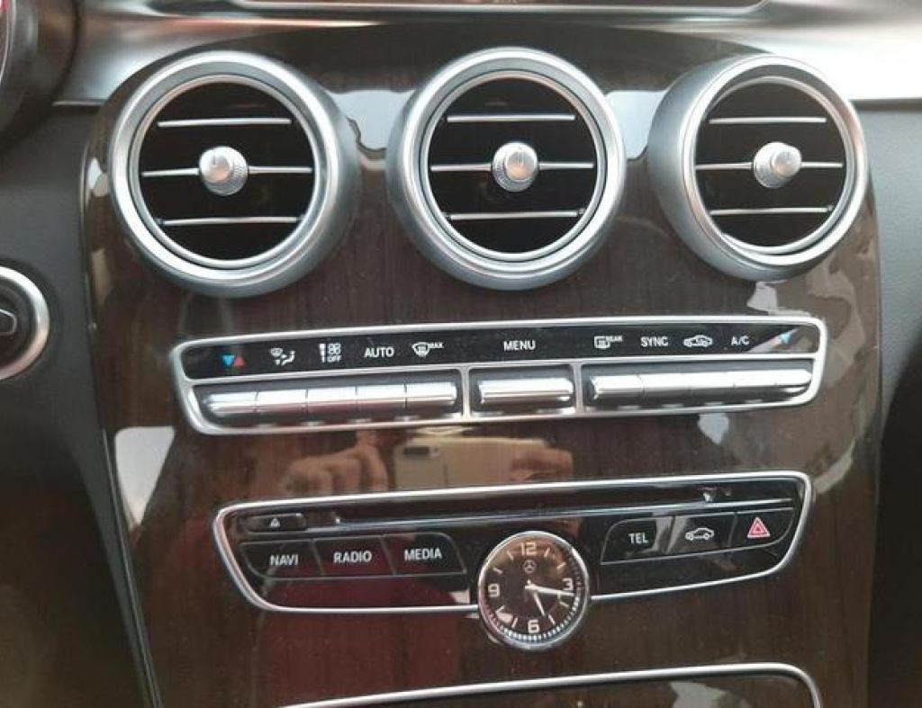 Mercedes-Benz C-180 Exclusive 1.6 Turbo Modelo 2015 imagem 18