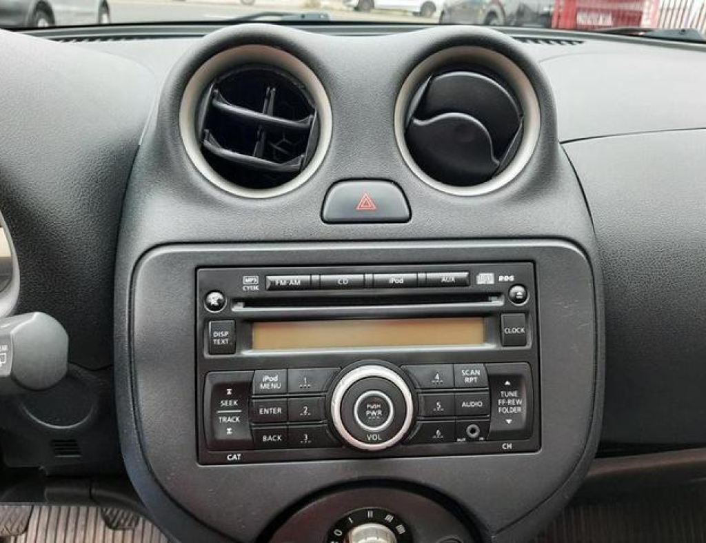 Nissan / March Sv 1.6 Flex 4 Portas Modelo 2014 imagem 18