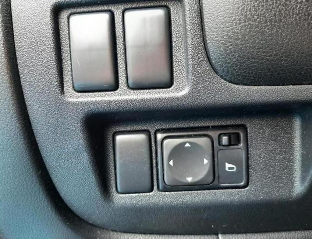 Nissan / March Sv 1.6 Flex 4 Portas Modelo 2014 imagem 21