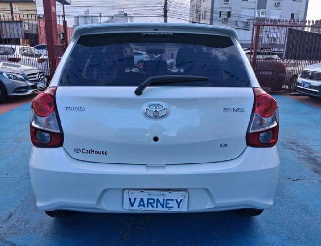 Toyota / Etios X 1.3 Flex 4 Portas Modelo 2019 imagem 4