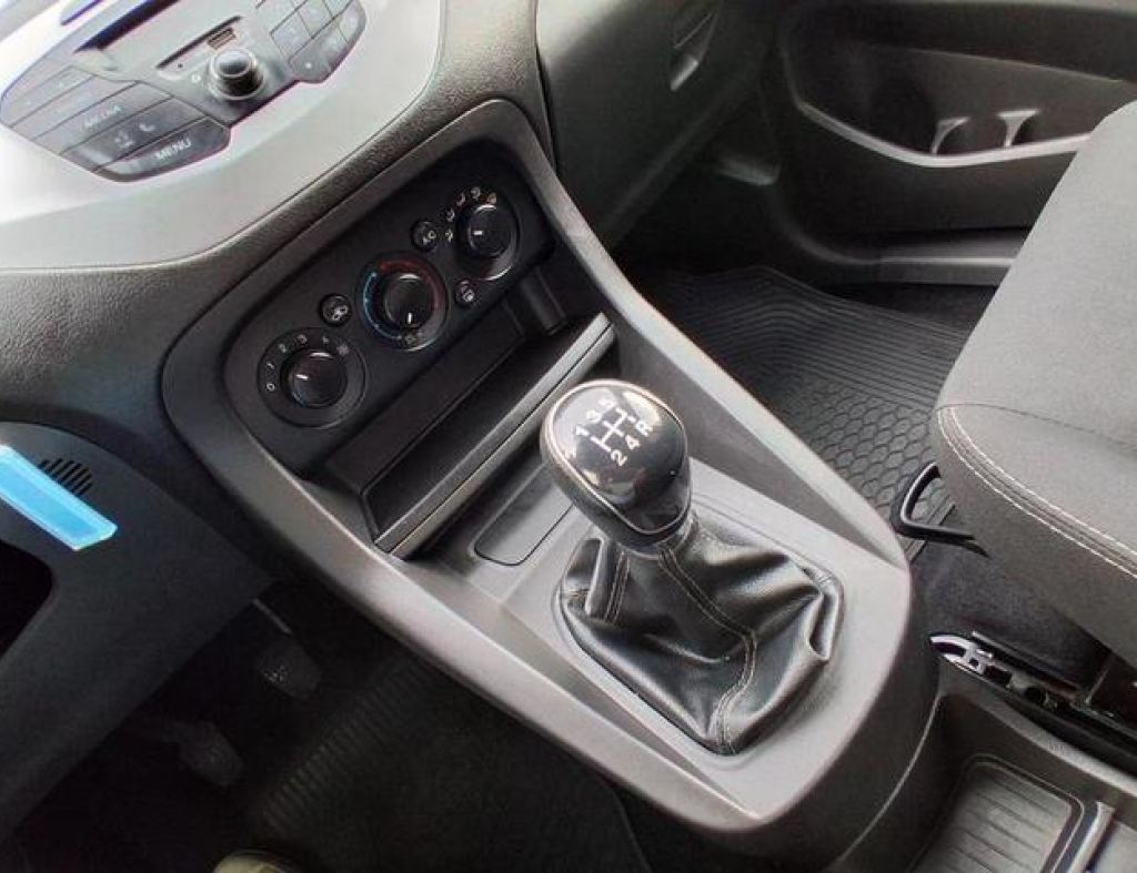 Ford / Ká Hatch Se 1.0 Flex 4 Portas Modelo 2017 imagem 14