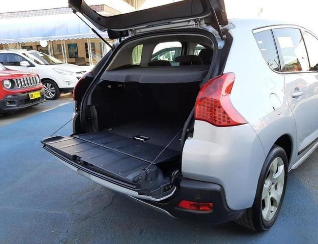 Peugeot / 3008 Allure 1.6 Automático Modelo 2013 imagem 8