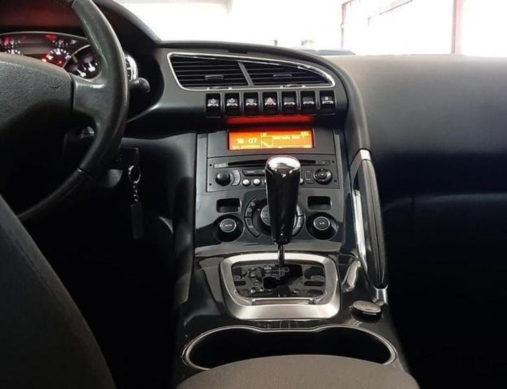 Peugeot / 3008 Allure 1.6 Automático Modelo 2013 imagem 19