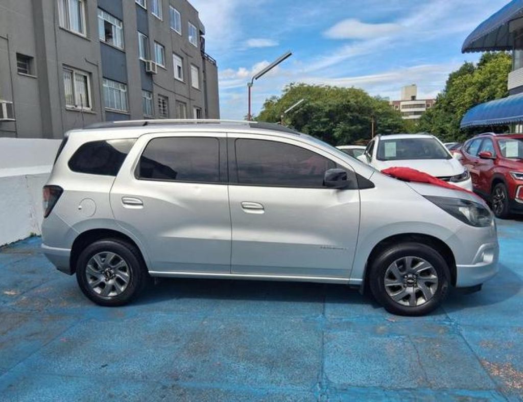 Chevrolet / Spin Advantage 1.8 Automático Flex 4 Portas Modelo 2018 imagem 5