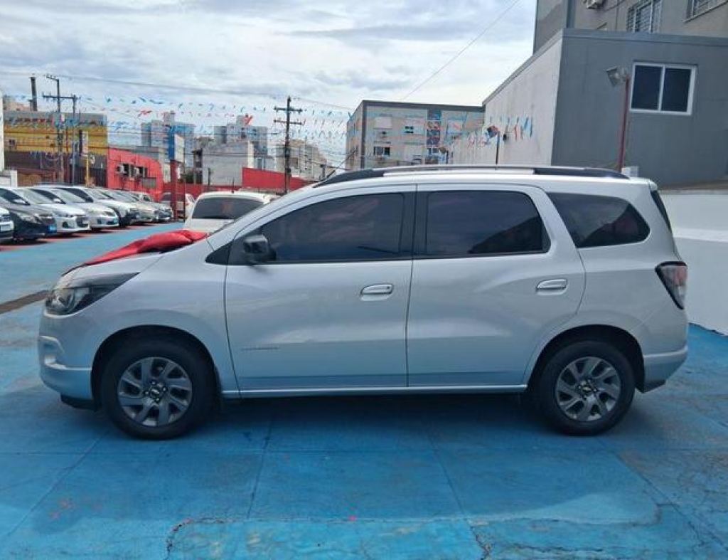 Chevrolet / Spin Advantage 1.8 Automático Flex 4 Portas Modelo 2018 imagem 6