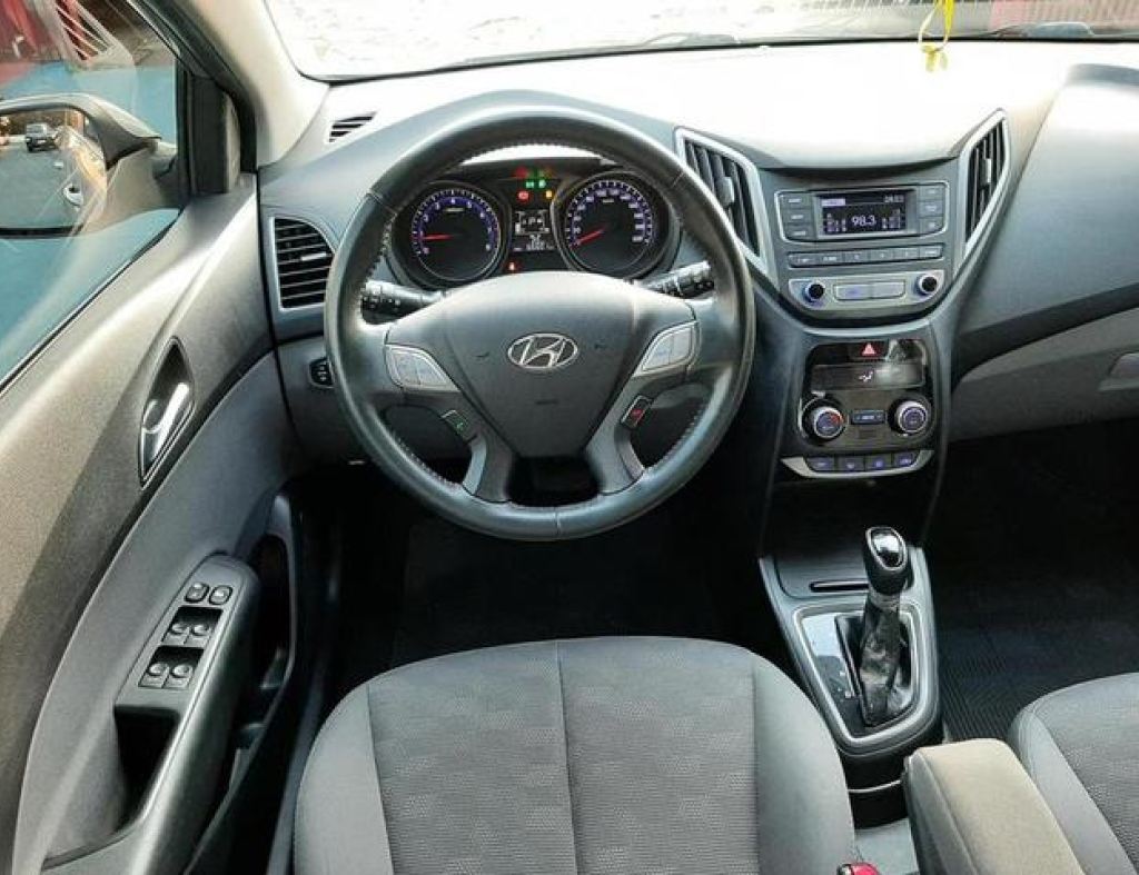 Hyundai / Hb20 Premium 1.6 Automático Flex 4 Portas Modelo 2016 imagem 15