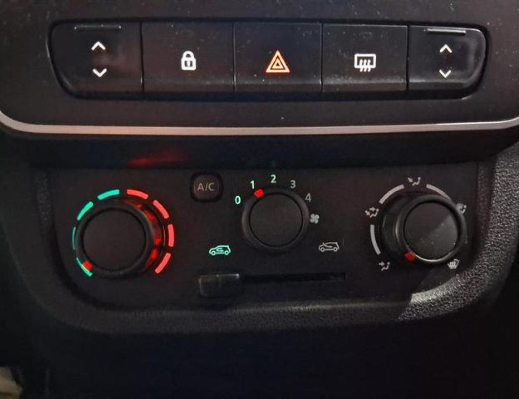 Renault / Kwid Zen 1.0 Flex 4 Portas Modelo 2022 imagem 17