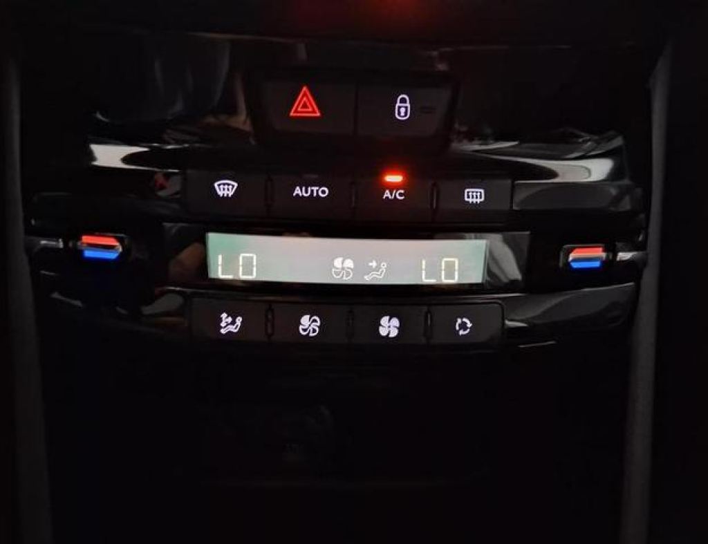 Peugeot 2008 Allure 1.6 Automático  4P. Modelo 2017.Ipva 2026 Cortesia imagem 15