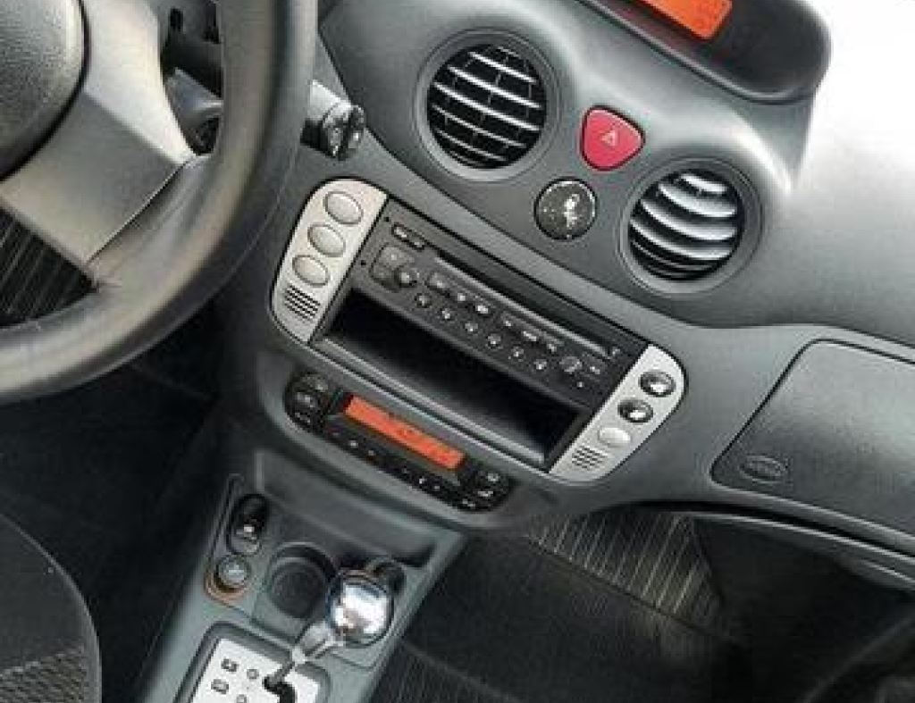 Citroen / C3 Exclusive 1.6 Automático Flex 4 Portas Modelo 2011 imagem 14