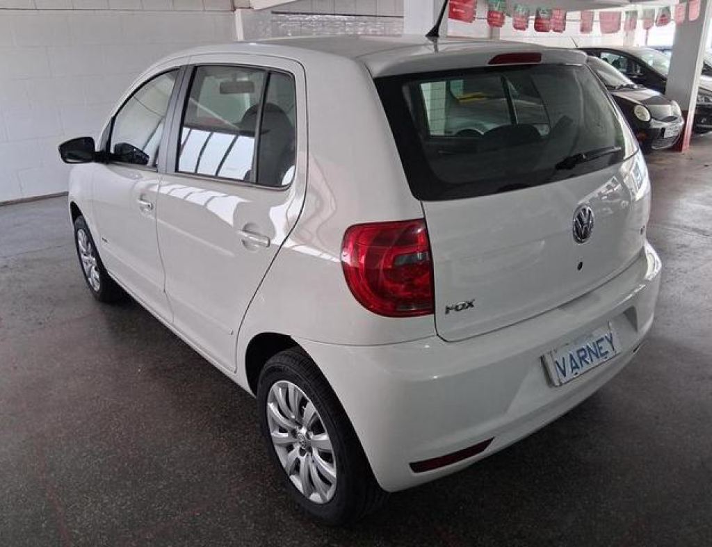 Volkswagem / Fox Trendline 1.6 Flex 4 Portas Modelo 2014 imagem 8