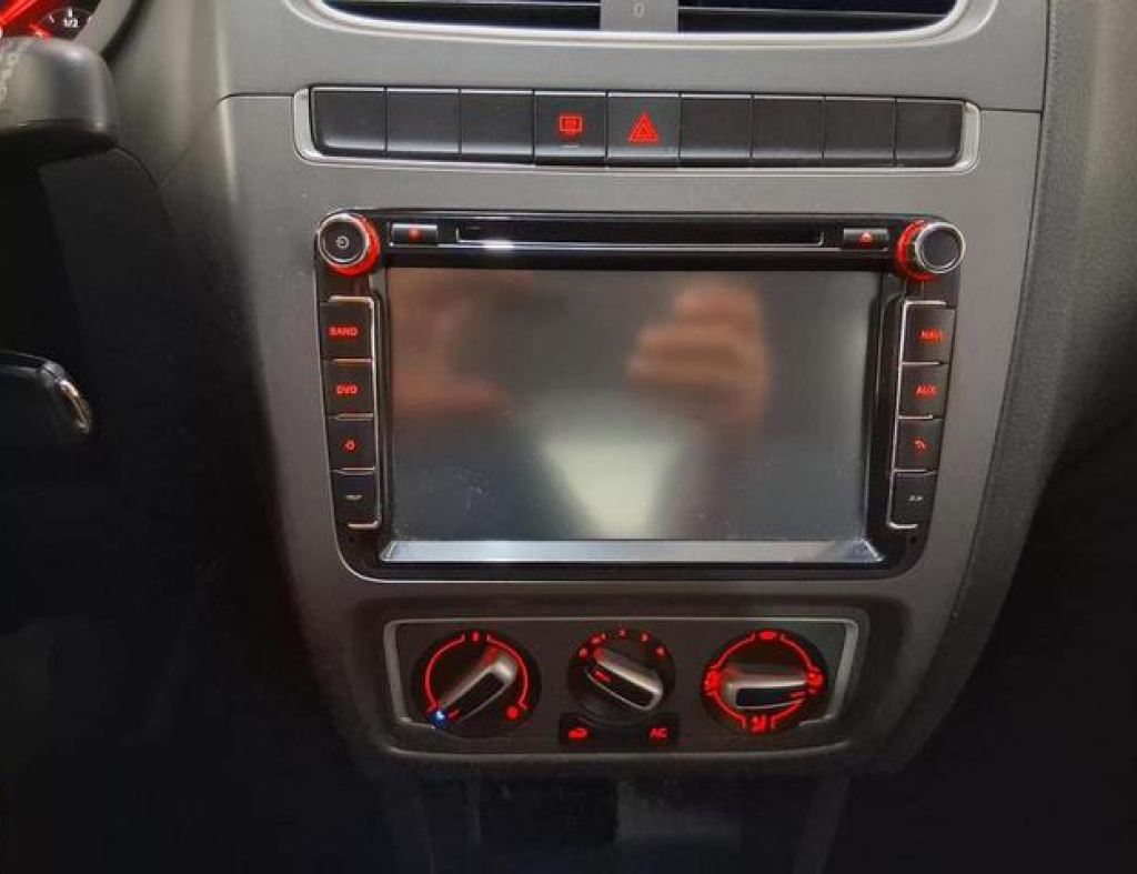 Volkswagem / Fox Trendline 1.6 Flex 4 Portas Modelo 2014 imagem 13