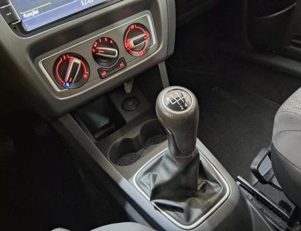 Volkswagem / Fox Trendline 1.6 Flex 4 Portas Modelo 2014 imagem 15