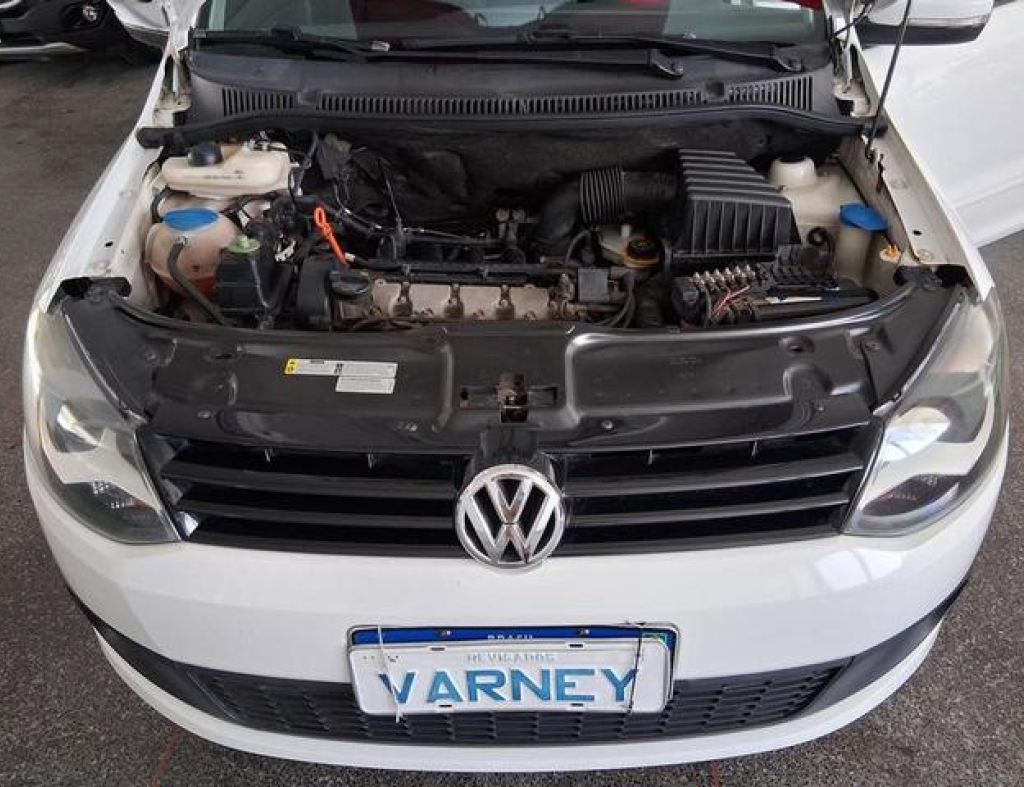 Volkswagem / Fox Trendline 1.6 Flex 4 Portas Modelo 2014 imagem 16