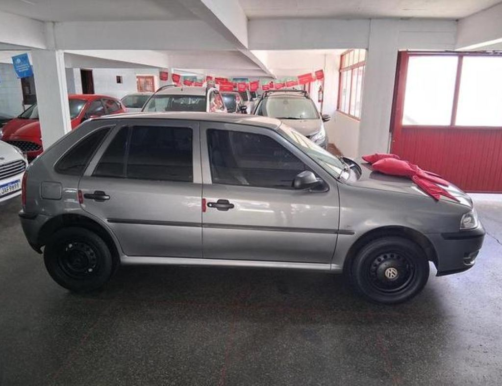 Volkswagen / Gol Power 1.0 4 Portas Modelo 2003 imagem 5