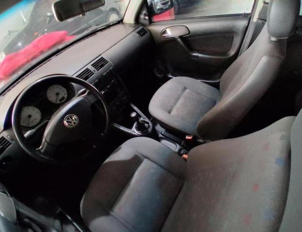 Volkswagen / Gol Power 1.0 4 Portas Modelo 2003 imagem 10